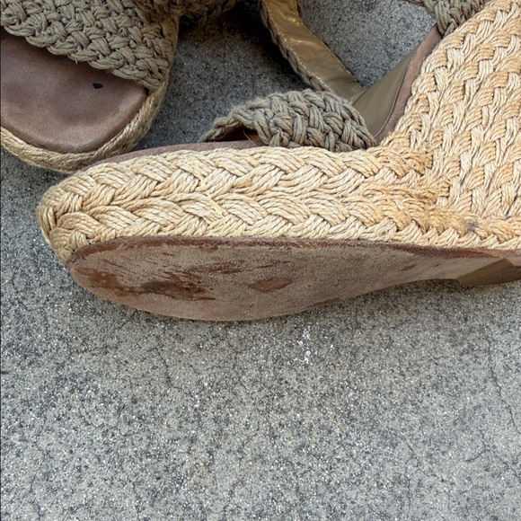 Stuart Weitzman Tan and Cream Woven Wedges - Picture 2 of 6